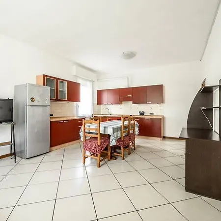Parking&wifi Free / Hesperia Groundfloor Oasis 아파트 *