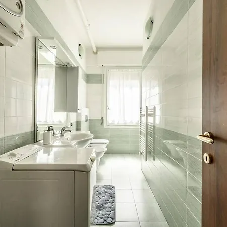 Parking&wifi Free / Hesperia Groundfloor Oasis 모데나
