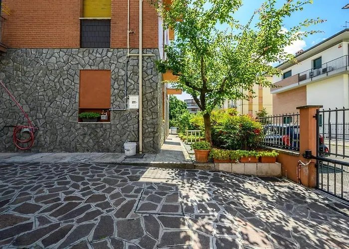 아파트 Parking&wifi Free / Hesperia Groundfloor Oasis